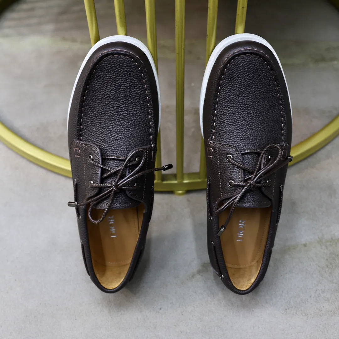 Ex-factory price: 540🙅‍♂️🙅‍♂️🙅‍♂️ Brand: Dior DIOR Standard code: Men's code 38/44 (45 can be customized) Grade: Same as the official website Material: Original cowhide stitching, cowhide lining, original TPU wear-resistant soft outsole Style categories: Leisure and sports version, footwear for driving, young fashion, European and American trends, British style Color: actual picture color